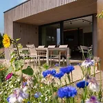 Nature Village – N°20 – 4 Personnes Lodge *