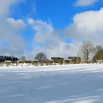 Lodge Nature Village – N°20 – 4 Personnes