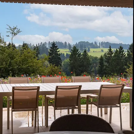 Lodge Nature Lake Village - Villa N°20 - 4 Personnes *