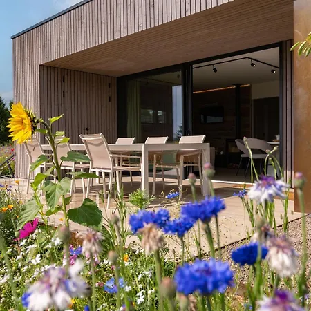 Nature Village - Silky N°20 - 4 Personnes Avec Jacuzzi Lodge *