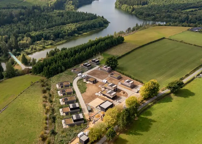 Lodge Nature Lake Village - Villa N°20 - 4 Personnes *